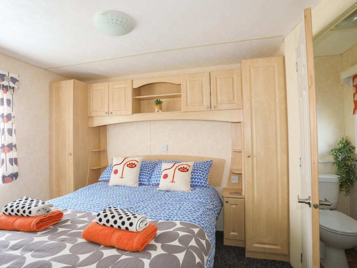 Trewan Chalet Holyhead Buitenkant foto